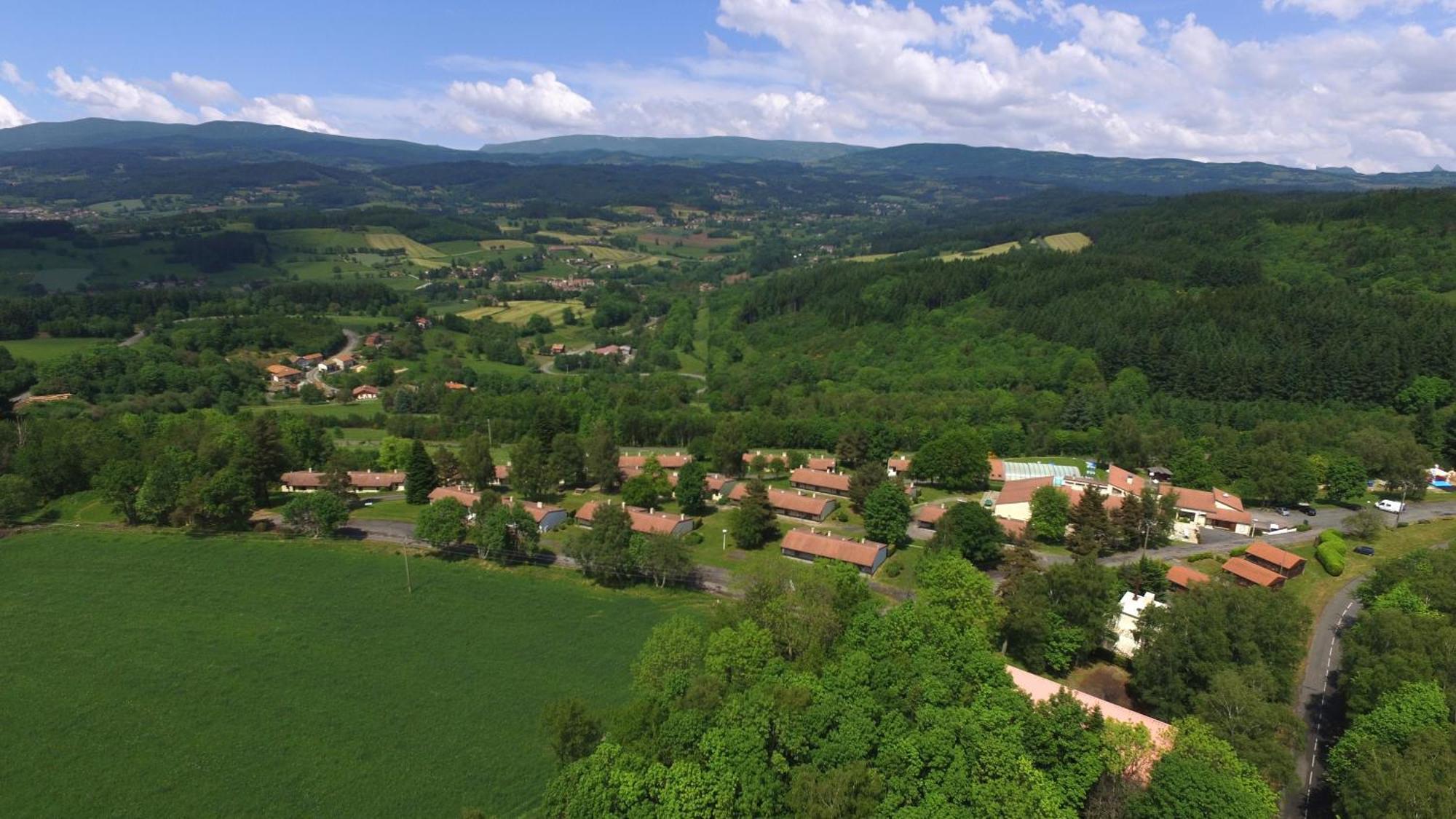 Vvf Villages « Les Monts Du Forez » Saint-Jean-La-Vetre Kültér fotó