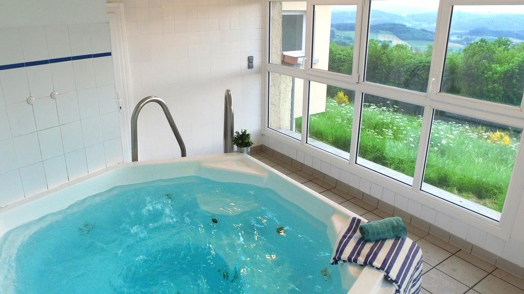 Vvf Villages « Les Monts Du Forez » Saint-Jean-La-Vetre Kültér fotó